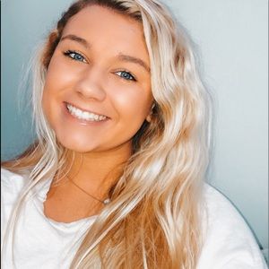 Meet your Posher, Macy